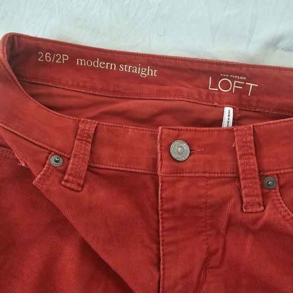 Ann Taylor LOFT Orange Red Stretch Corduroy Modern Straight Jeans US 26 / 2P - Picture 2 of 3